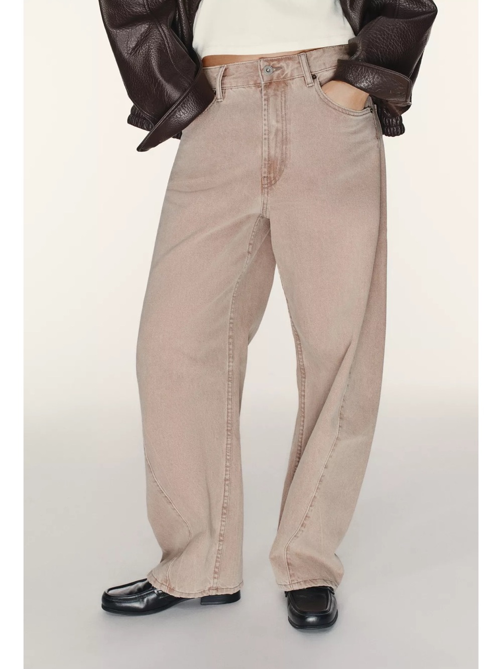Zara Mid-Rise Baggy Balloon Jeans
